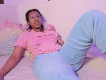 Bongacams Private Sex Chat of CarolineS