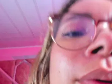 Bongacams Watch Live Sex Cams of OliviaFox
