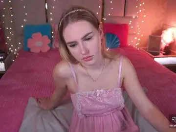 Bongacams Watch Live Sex Cams of DivineJass