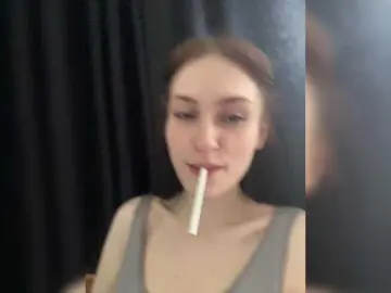 Bongacams Live Sex Cam of Moonlitmiragea