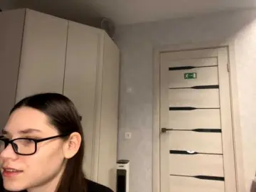 Bongacams Watch Live Sex Cams of ElinOroz