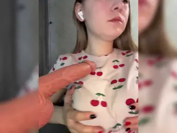 Bongacams Adult Video Chat of Peach--Alice