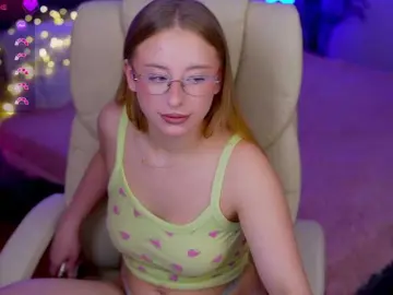 Bongacams Watch Live Sex Cams of SilverrMoon