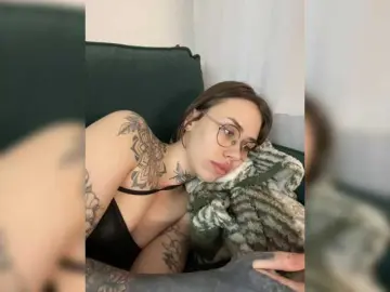 Bongacams Live Sex Cam of IRAONIC