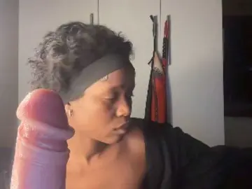 Bongacams Nude Webcam of SexyBaddie