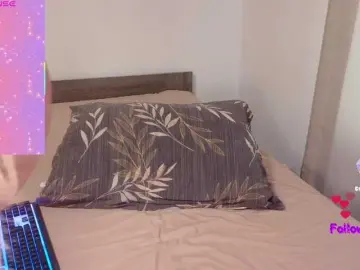 Bongacams Watch Live Sex Cams of Rosebelle1