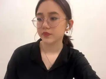 Bongacams Live Porn of MyrleHenggeler