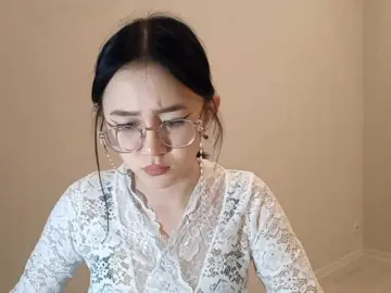 Bongacams Live Porn of MyrleHenggeler