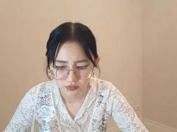 Bongacams Private Sex Chat of MyrleHenggeler