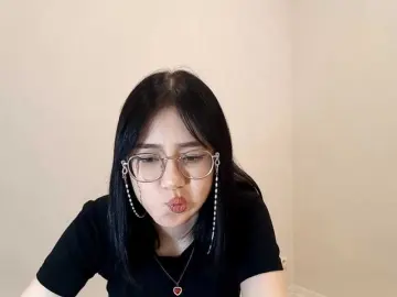 Bongacams Sex Cam of MyrleHenggeler