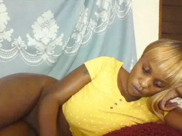 Bongacams Live Porn of Prettydarksin