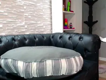 Bongacams Nude Webcam of AmelieandRoss