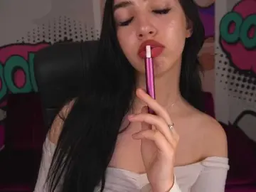 Bongacams Free Live Porn of WildKittenX