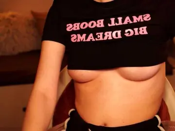 Bongacams Best Webcam of SnowwBarbie