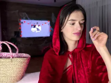 Bongacams Watch Live Sex Cams of SweetieTati