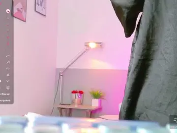 Bongacams Nude Webcam of skinnyprinces