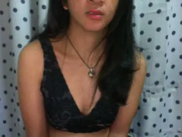 Bongacams Live Sex Cam of Cyah2