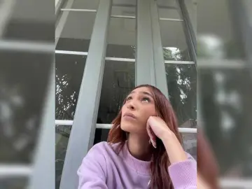 Bongacams Watch Live Sex Cams of Megan-Holly