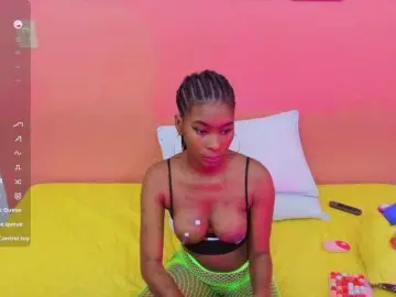 Bongacams Private Sex Chat of petitelittleebony