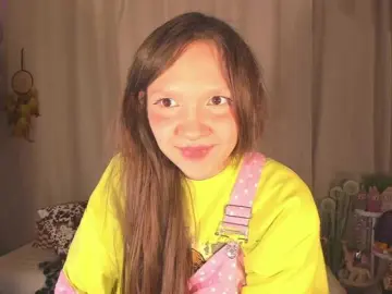 Bongacams Free Porn Cam of Cute-Lolly