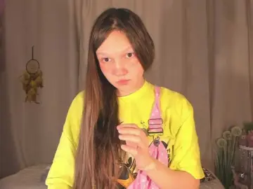 Bongacams Sex Chat of Cute-Lolly