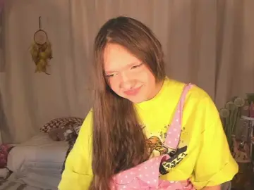 Bongacams Live Sex Cam of Cute-Lolly