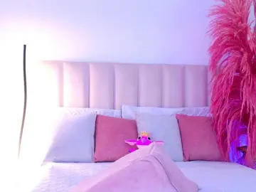 Bongacams Nude Webcam of ZoeCamils