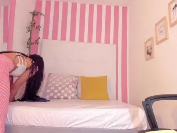 Bongacams Live Sex Cam of Maddy-Norton