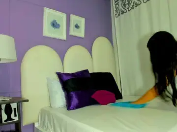 Bongacams Sex Cam of Maddy-Norton