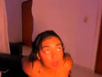 Bongacams Watch Live Sex Cams of nahomy-ryans