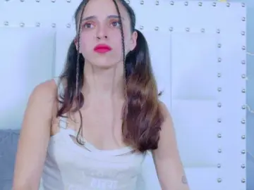 Bongacams Sex Cam of littleapril