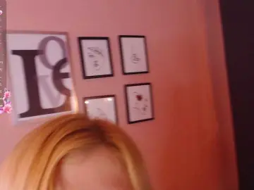 Bongacams Adult Video Chat of CrystalWoods94