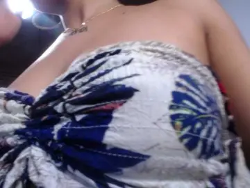 Bongacams Watch Live Sex Cams of antonellasweetlittle
