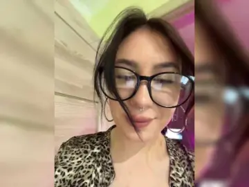 Bongacams Live Sex of CurvyWoman-