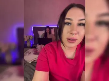 Bongacams Nude Webcam of CurvyWoman-