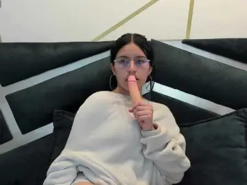 Bongacams Adult Webcams of maddy-jacksonw