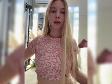 Bongacams Live Porn of LolaDoll
