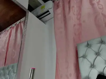 Bongacams Sex Cam of candibella