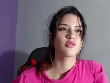 Bongacams Watch Live Sex Cams of ChiaraLuvodica