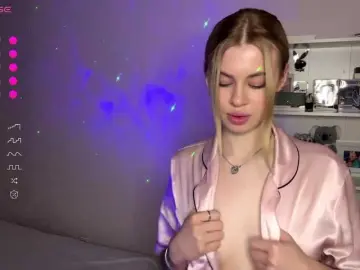 Bongacams Sex Cam of ShyElisa