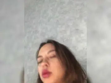 Bongacams Nude Webcam of Kiraggg