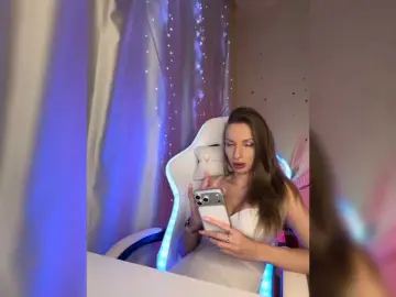 Bongacams Free Live Porn of GoldPussy69