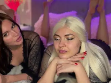 Bongacams Nude Webcam of VelvetTwins