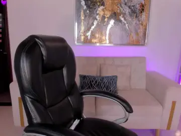 Bongacams Free Porn Cam of AmberLewis