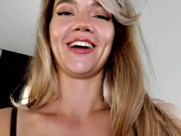 Bongacams Watch Live Sex Cams of Milky-Wayxy