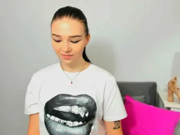 Bongacams Watch Live Sex Cams of AvaPretty