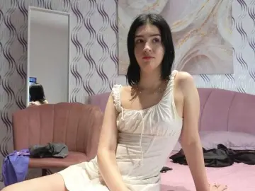 Bongacams Watch Live Sex Cams of YourScarlet