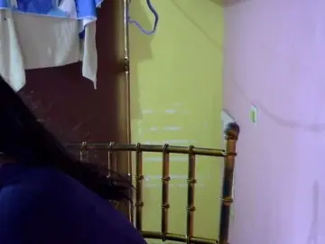 Bongacams Watch Live Sex Cams of MystiqueMiss