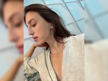 Bongacams Adult Webcam of EwaBrown