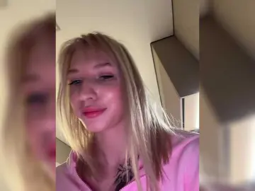 Bongacams Free Porn Cam of EwaBrown